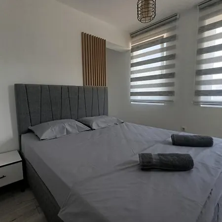 Stay Point One Bedroom Apartment Including Underground Parking Place アパート *