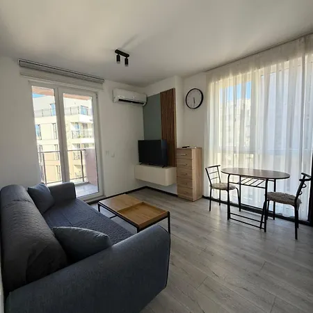 Stay Point One Bedroom Apartment Including Underground Parking Place *